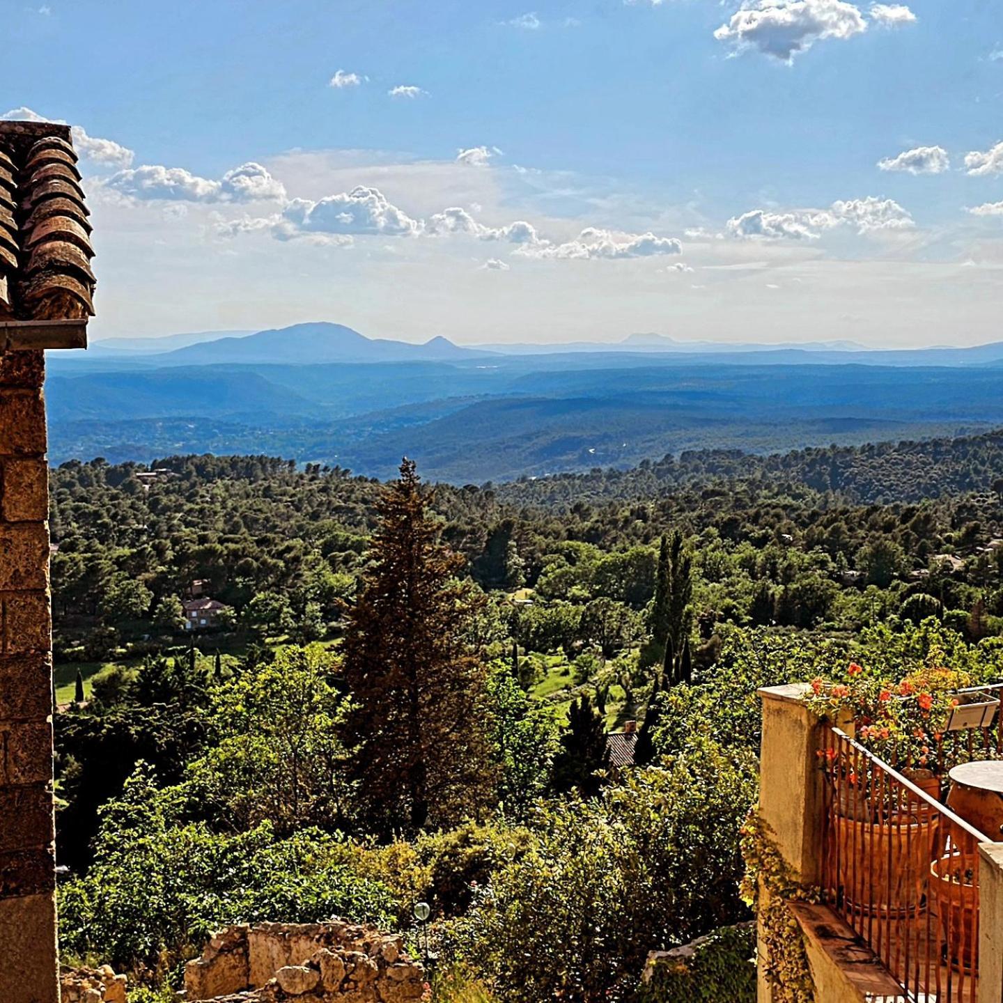 Au Coeur Du Village Provencal Туртур Экстерьер фото