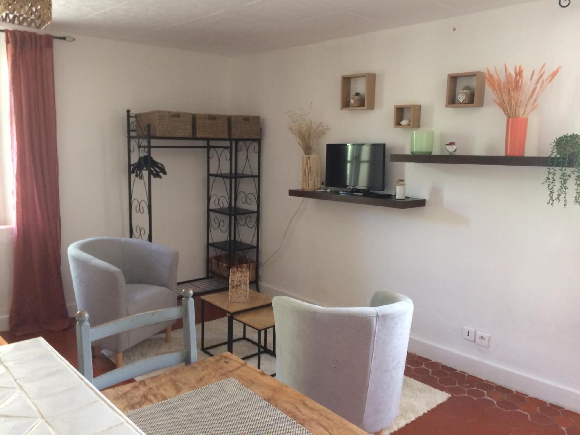 Au Coeur Du Village Provencal Туртур Экстерьер фото